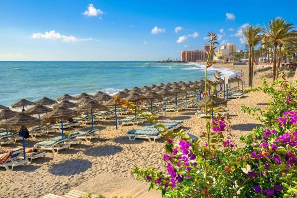 Apartamento Con Gran Terraza Junto A La Playa Torremolinos Kültér fotó