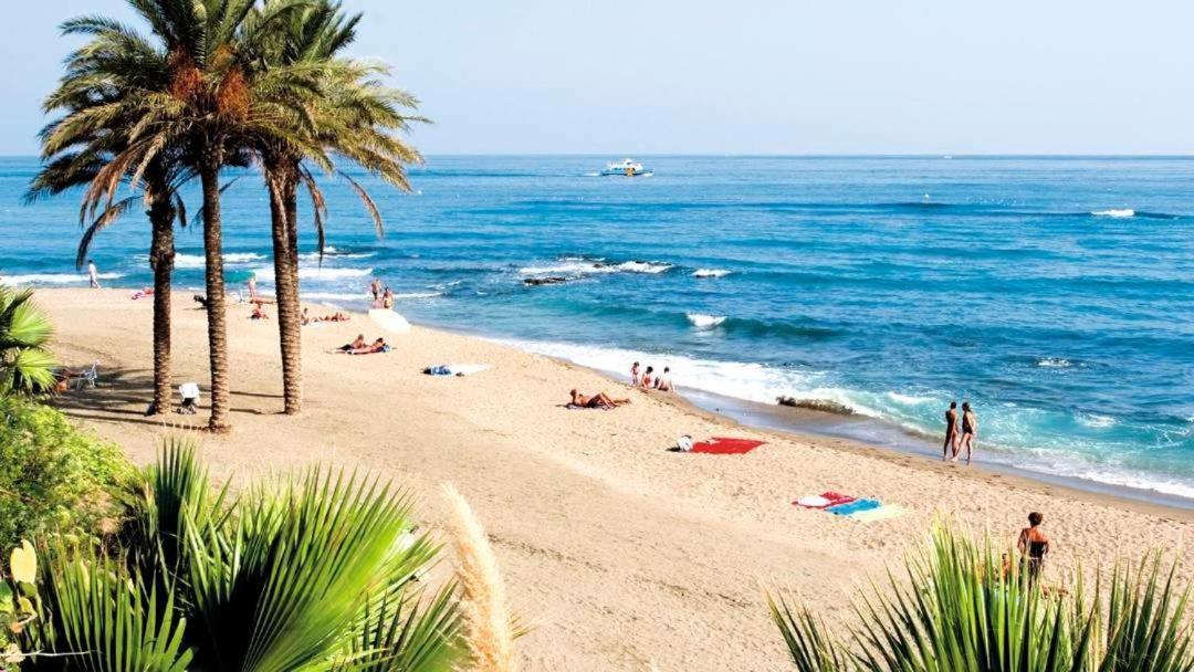 Apartamento Con Gran Terraza Junto A La Playa Torremolinos Kültér fotó